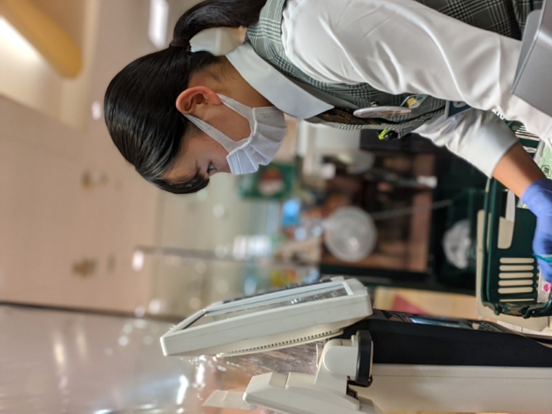 【アルバイト／遅番】レジスタッフ